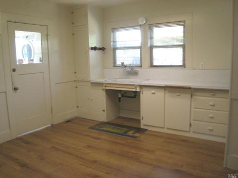 631 Baker St, Petaluma, CA 94952 photo 5