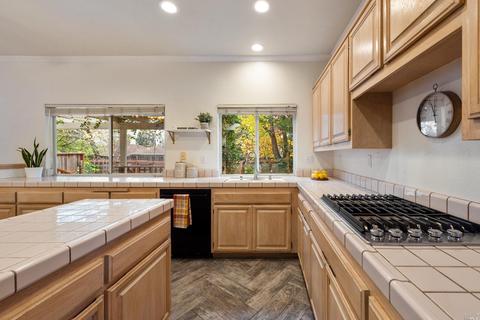 8569 Planetree Dr, Windsor, CA 95492 photo 12