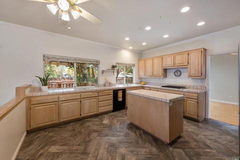 8569 Planetree Dr, Windsor, CA 95492 photo 11