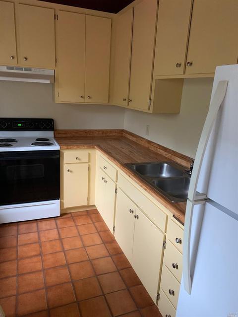 64 Kingston Ln, Cotati, CA 94931 photo 5