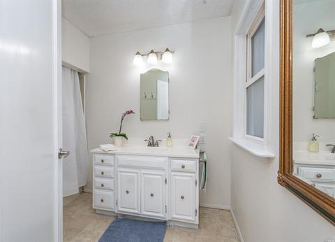 2708 Pine St, Napa, CA 94558 photo 16