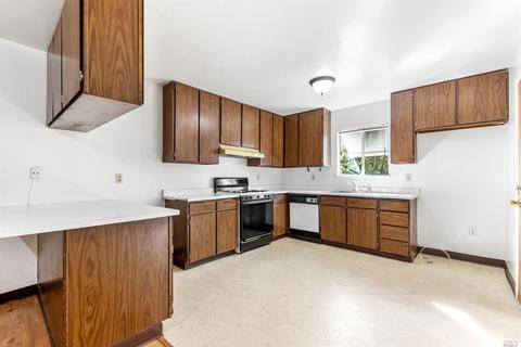 213 Bonnie Ln, Willits, CA 95490 photo 8