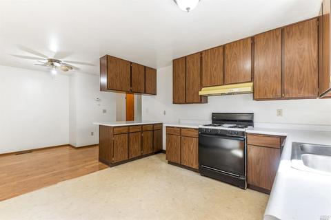 213 Bonnie Ln, Willits, CA 95490 photo 11
