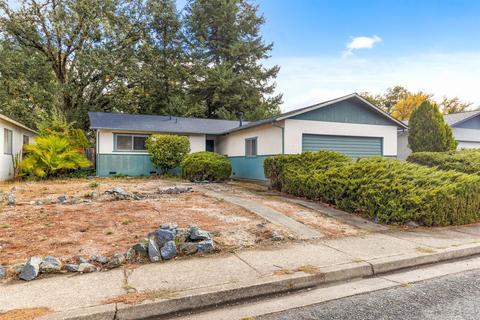 213 Bonnie Ln, Willits, CA 95490 photo 2
