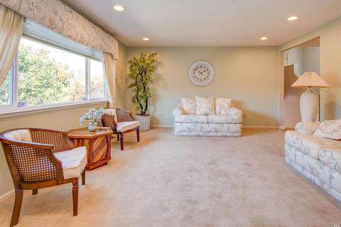 185 Camden Ct, Vallejo, CA 94591 photo 5