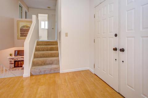 185 Camden Ct, Vallejo, CA 94591 photo 3