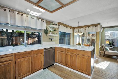 347 Summer Rain Dr, Windsor, CA 95492 photo 12