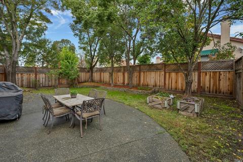 347 Summer Rain Dr, Windsor, CA 95492 photo 23