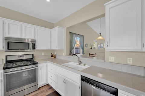 1540 Roseberry Ct, Dixon, CA 95620 photo 10