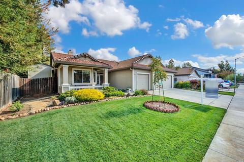 1540 Roseberry Ct, Dixon, CA 95620 photo 3