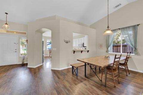1540 Roseberry Ct, Dixon, CA 95620 photo 12