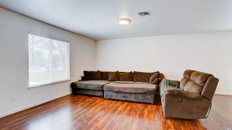 4029 Mendes Ln, Vacaville, CA 95688 photo 14