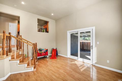 727 Illinois St, Vallejo, CA 94590 photo 31