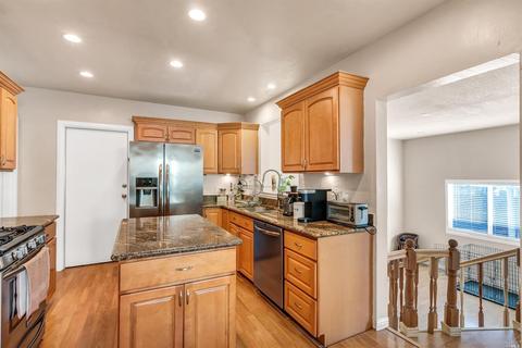 727 Illinois St, Vallejo, CA 94590 photo 16