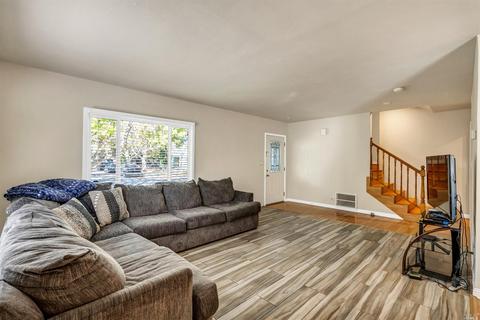 727 Illinois St, Vallejo, CA 94590 photo 6