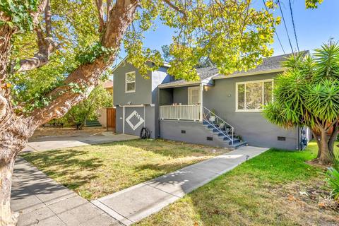 727 Illinois St, Vallejo, CA 94590 photo 1