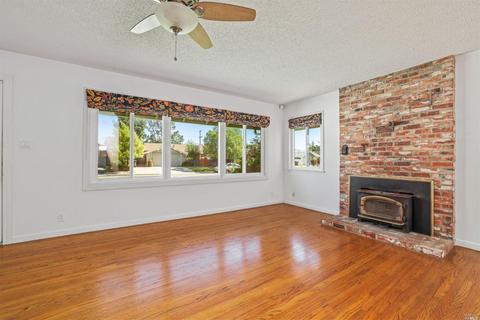 1761 Elm Street St, Fairfield, CA 94533 photo 7