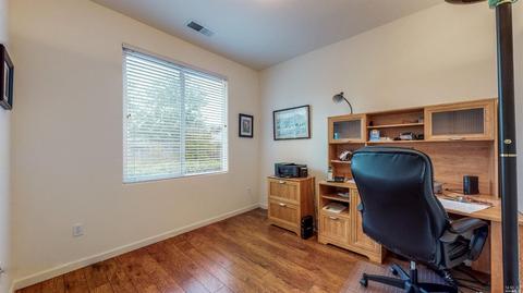 9049 Oak Trail Cir, Santa Rosa, CA 95409 photo 13