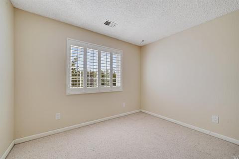 180 Camden Ct, Vallejo, CA 94591 photo 28