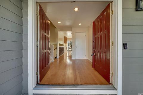 180 Camden Ct, Vallejo, CA 94591 photo 3