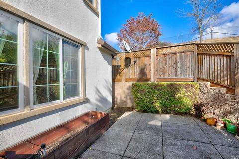 7113 Southhill Ct, Vallejo, CA 94591 photo 41
