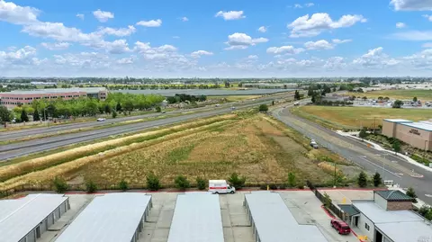 2300-11 E Monte Vista Ave, Vacaville, CA 95688