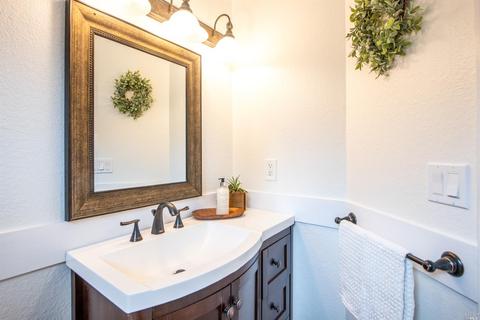 104 Ignacio Valley Cir, Novato, CA 94949 photo 12