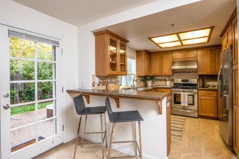 104 Ignacio Valley Cir, Novato, CA 94949 photo 7