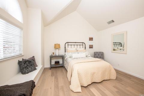 104 Ignacio Valley Cir, Novato, CA 94949 photo 13