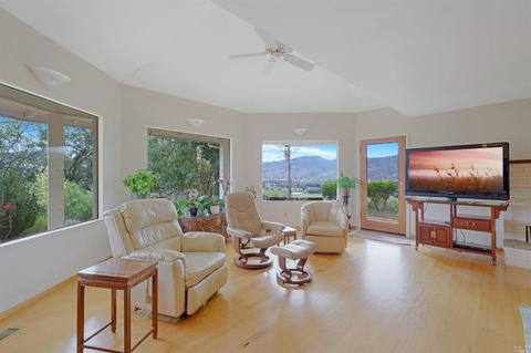 351 View Dr, Ukiah, CA 95482 photo 3