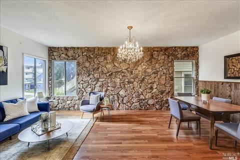 636 Capitol St, Vallejo, CA 94590 photo 3