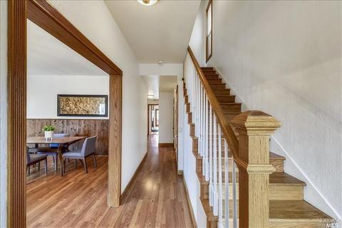 636 Capitol St, Vallejo, CA 94590 photo 4