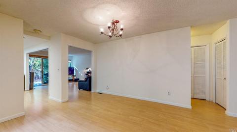 40 Flicker Dr, Novato, CA 94949 photo 9