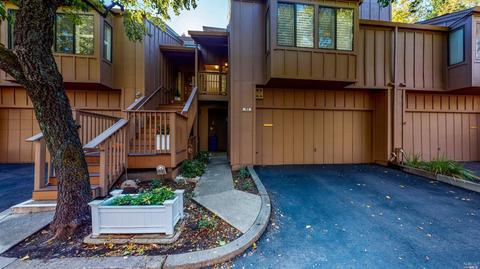 40 Flicker Dr, Novato, CA 94949 photo 2