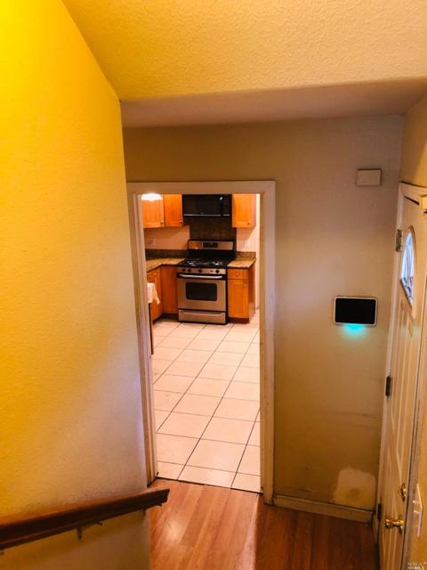 325 Campbell Ave, Vallejo, CA 94590 photo 3