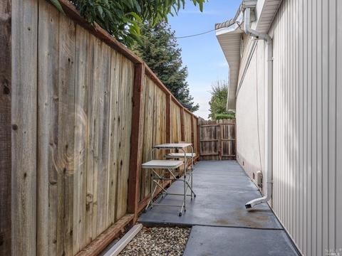 112 Maywood Dr, Vallejo, CA 94591 photo 33