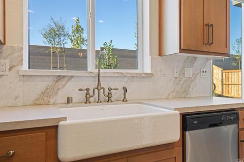 551 Yarrow Ct, Fairfield, CA 94534 photo 7