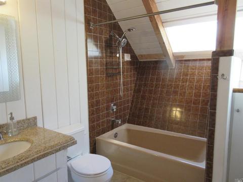 318 Crestview Dr, Ukiah, CA 95482 photo 9