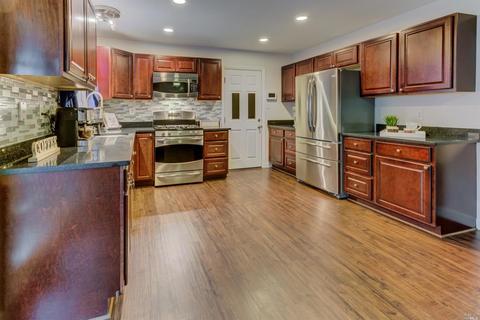 1126 Clay St, Fairfield, CA 94533 photo 5