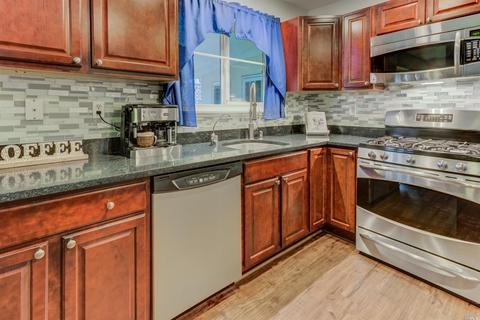 1126 Clay St, Fairfield, CA 94533 photo 6