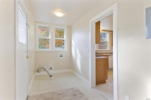 95 W Valley St, Willits, CA 95490 photo 9
