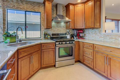 910 Sage Dr, Vacaville, CA 95687 photo 17