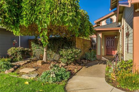 910 Sage Dr, Vacaville, CA 95687 photo 3