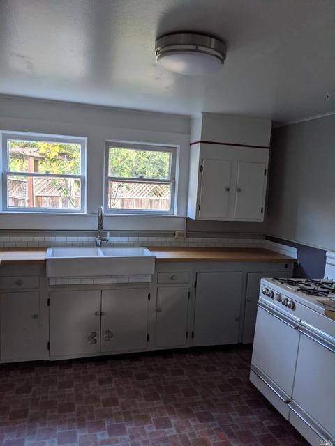 610 N Pine St, Ukiah, CA 95482 photo 11
