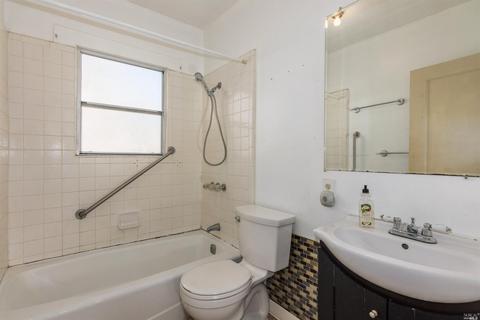 1212 El Dorado, Vallejo, CA 94590 photo 25