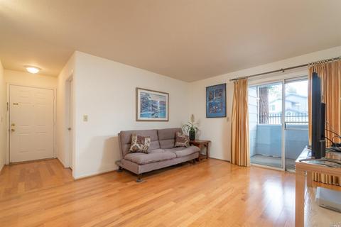 483 Lighthouse Dr, Vallejo, CA 94590 photo 2
