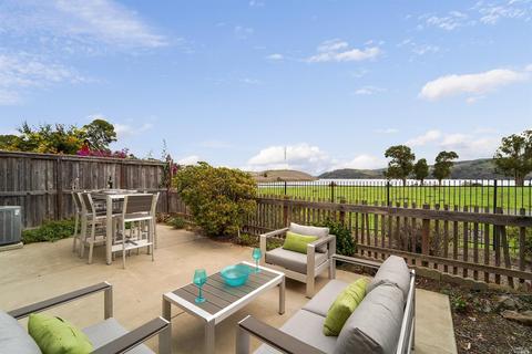 121 Shoal Dr W, Vallejo, CA 94591 photo 2