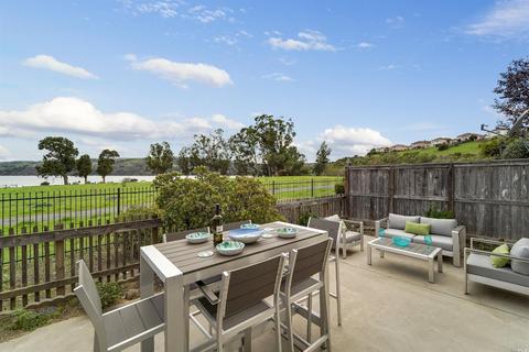 121 Shoal Dr W, Vallejo, CA 94591 photo 1
