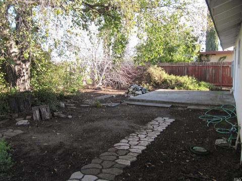 368 E Pacific Ave, Fairfield, CA 94533 photo 9