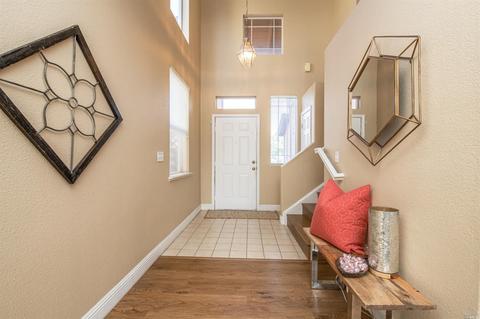 596 Edenderry Dr, Vacaville, CA 95688 photo 8